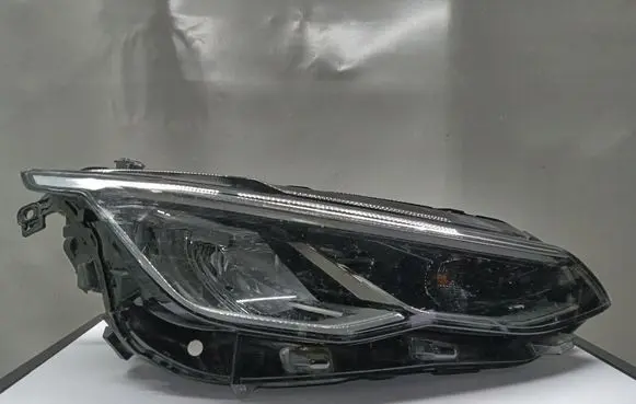 Volkswagen Golf VIII Headlight/headlamp