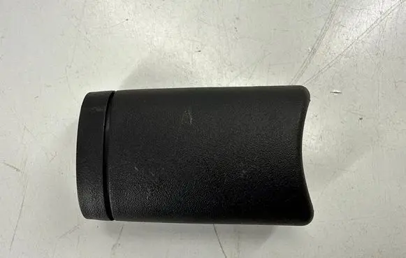 Chevrolet Camaro Seat belt trim 34155939 33155938