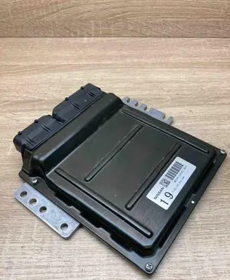 Nissan Almera N16 Engine control unit/module ECU MEC35260B1