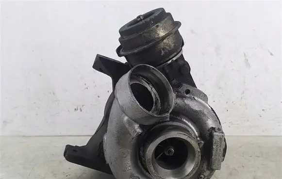 Mercedes-Benz C W203 Turbo A6110960999
