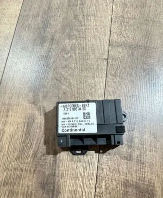 Mercedes-Benz C W204 Fuel injection pump control unit/module A2129003408 110085512419E 5WK11555FBF