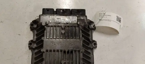 Ford Focus Engine control unit/module 4M5112A650JL 5WS40303KT