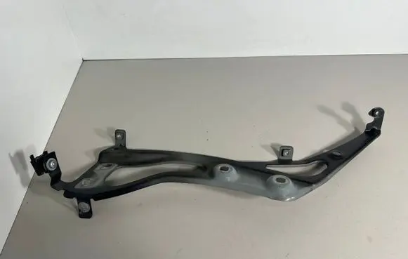 BMW 2 F45 Fender mounting bracket 29720009244