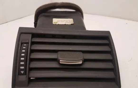 Audi A8 S8 D3 4E Dashboard side air vent grill/cover trim 4E0820902
