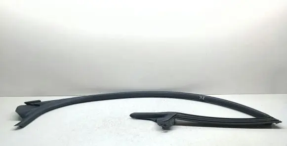 Audi A7 S7 4G Front door rubber seal 4G8845353