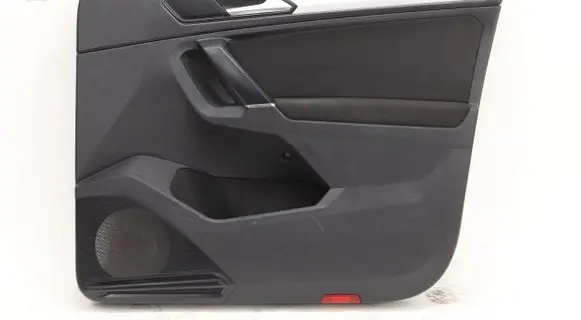 Volkswagen Tiguan Other interior part 5780997