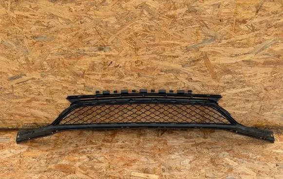 Mercedes-Benz C AMG W205 Front bumper lower grill A2058852323