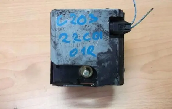 Mercedes-Benz C W203 Fan control module 
