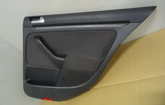 Volkswagen Golf V Rear door card panel trim