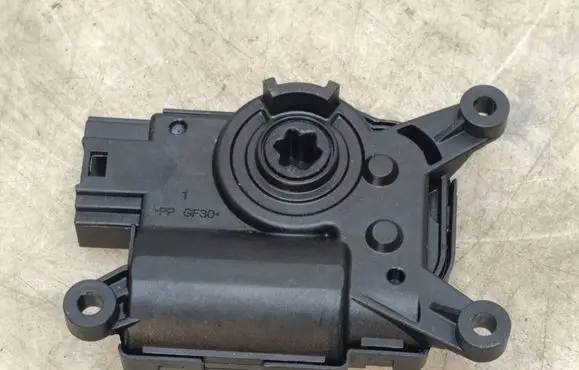 Audi A3 8Y Air flap motor/actuator 2Q0907511F T48318B 3293919M