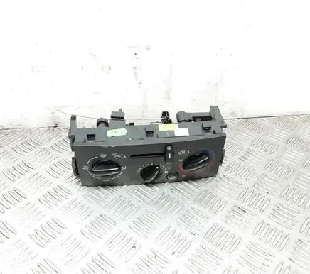 Peugeot 207 Climate control unit N102077R3 69910001