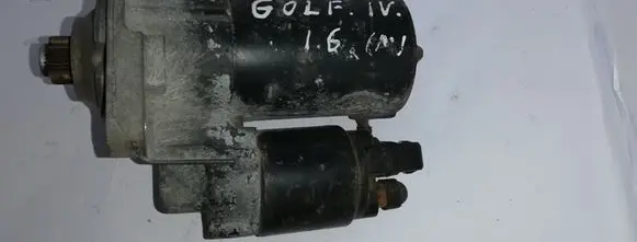 Volkswagen Golf IV Starter motor 1005821879