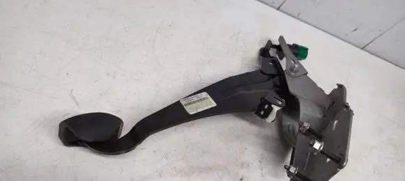Peugeot 308 Brake pedal 84pe4l0037502 20112013 105927