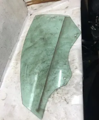 Volvo S90, V90 Front door window glass four-door 43r001106