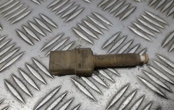 Volkswagen PASSAT B5 Brake pedal sensor switch 443945515