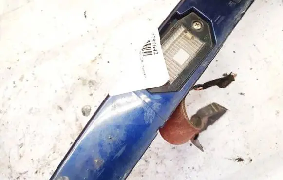 Ford Mondeo Mk III Number plate light