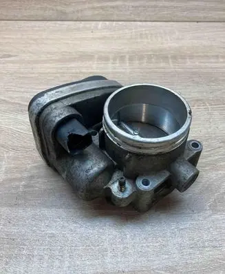 BMW 5 E60 E61 Throttle valve 7502444 408238425 004