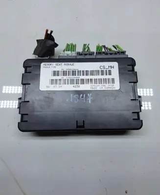 Chrysler Pacifica Seat control module P05082046AA TCN4223D8555