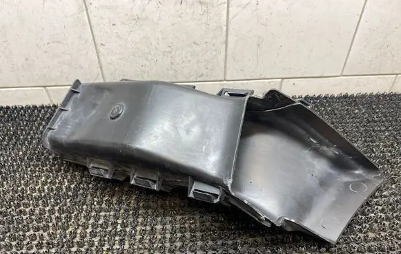 BMW 3 E90 E91 Intercooler air guide/duct channel 7121569 74850610