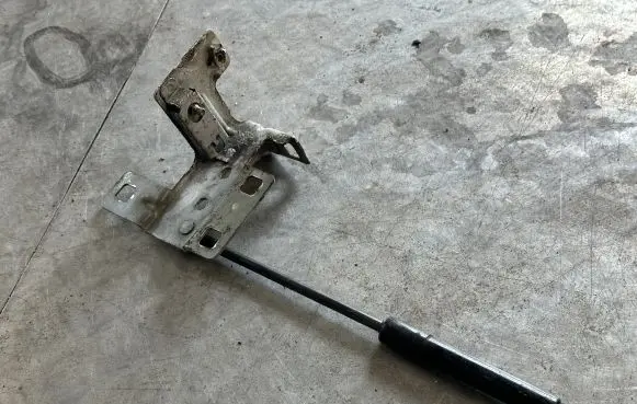 Renault Trafic III (X82) Front bonnet/hood damper/strut