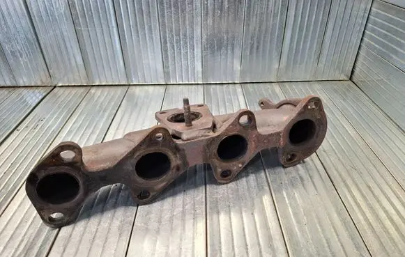Nissan X-Trail T31 Exhaust manifold 82443160
