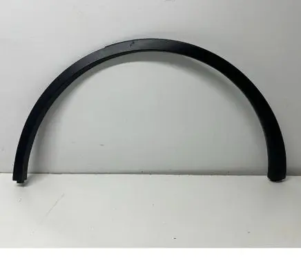 Tesla Model Y Rear arch trim 165869300A
