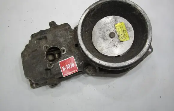 Audi 80 90 S2 B4 Fuel distributor 034133353C 0438121049