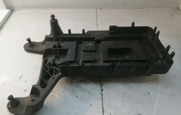 Volkswagen Golf V Battery box tray 1KM915333 3JM