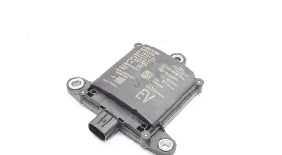 Toyota bZ4X Blind spot module 8816242030