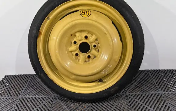 Toyota Prius (XW20) R16 spare wheel 