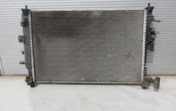 Opel Insignia B Coolant radiator GT134002 053112