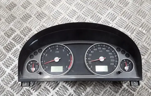 Ford Mondeo Mk III Speedometer (instrument cluster) 3s7t10849ad