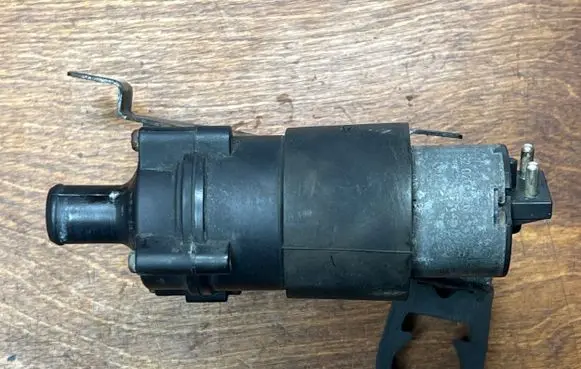 Mercedes-Benz Sprinter W901 W902 W903 W904 Electric auxiliary coolant/water pump 0018351364 0392020