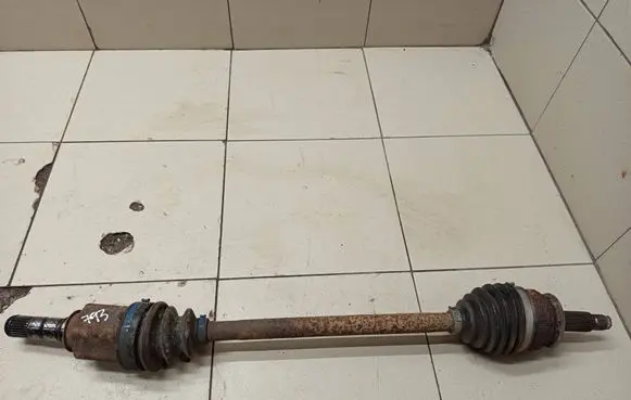 Subaru Impreza II Front driveshaft 