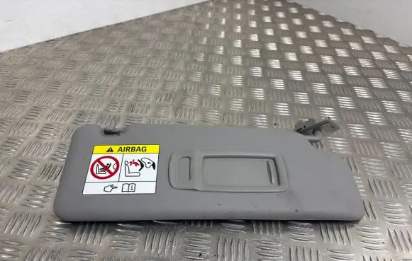 BMW 2 F46 Sun visor