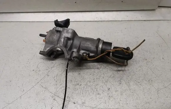 Volkswagen Golf IV Ignition lock 4B0905851C