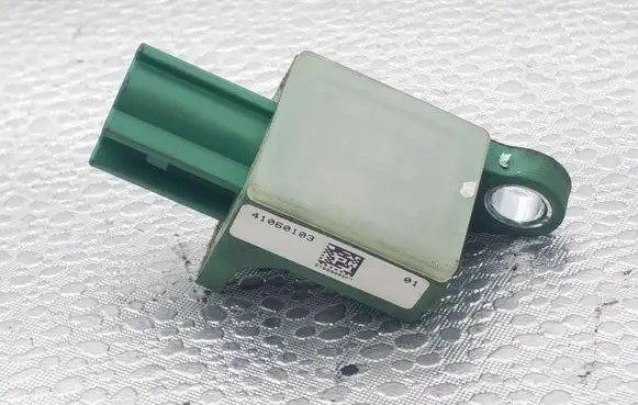 Volkswagen PASSAT B6 Airbag deployment crash/impact sensor 3C0909606