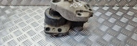 Opel Movano A Engine mount bracket 8200022596