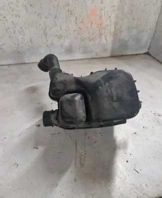 Intake resonator