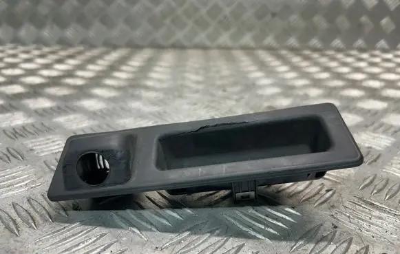 BMW X5 F15 Tailgate handle with camera 7345700