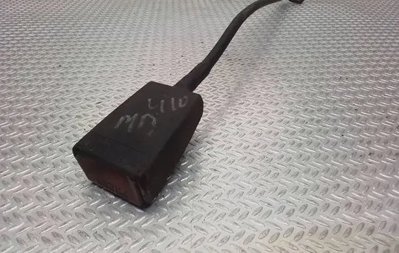 Mercedes-Benz 207 310 Front seatbelt buckle 0018604185