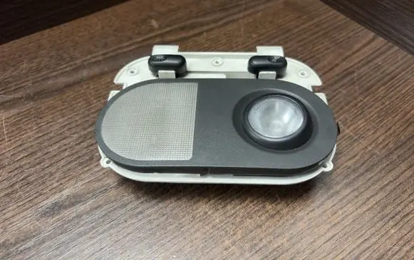 Iveco Daily 3rd gen Front seat light 08845020