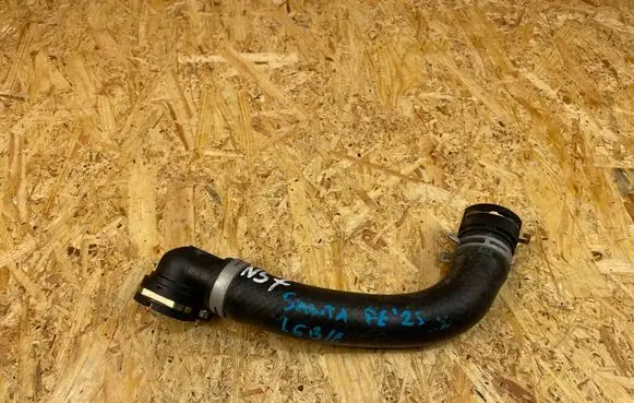 Hyundai Santa Fe Engine coolant pipe/hose