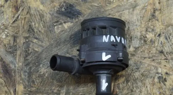 Nissan Navara D40 Electric auxiliary coolant/water pump