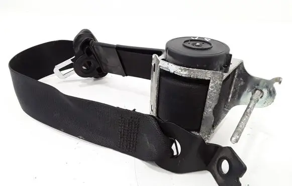 Opel Astra H Front seatbelt