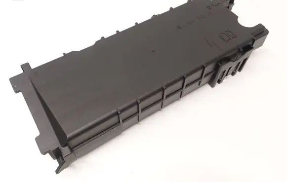 Mercedes-Benz CLA C117 X117 W117 Fuse box cover A2465402614