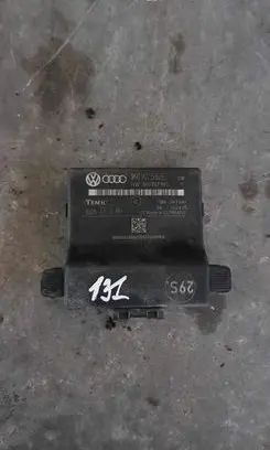 Volkswagen PASSAT B7 Gateway control module 1K0907530E 1K0907951