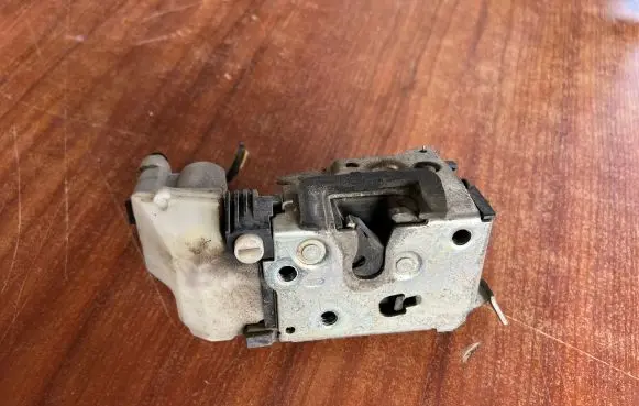 Fiat Multipla Rear door lock