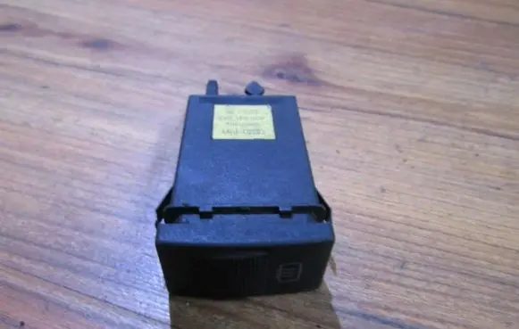 Audi A4 S4 B5 8D Windscreen/window heater switch 4D0941503