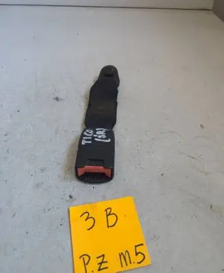 Daewoo Tico Middle seatbelt buckle (rear) 2389432